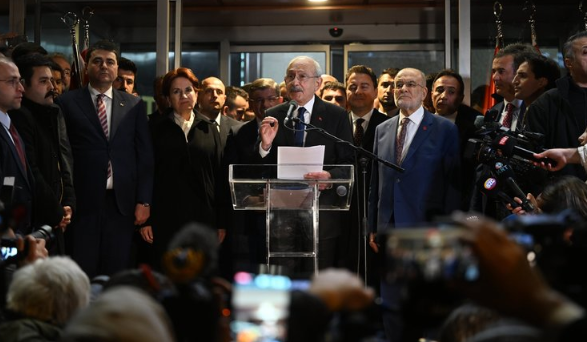 Foto - Meral Akşener’den Kemal Kılıçdaroğlu’na olay gönderme: Emekli olup evine gitmeli