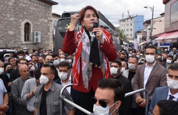 Foto - Meral Akşener'i eleştirdi, İP'lilerin saldırısına uğradı