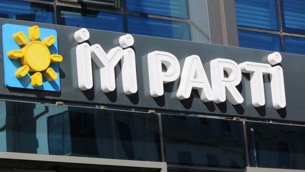 Foto - Meral Akşener’le ilgili şok iddia! Meğer seçim gecesi bunu yapmış! Ortalık çok fena karışacak 