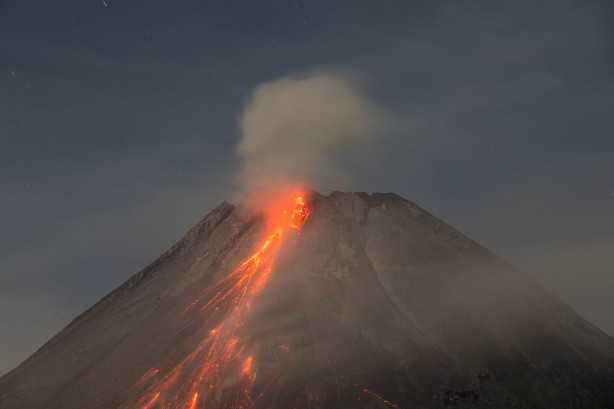 Foto - Merapi'den film gibi görüntüler