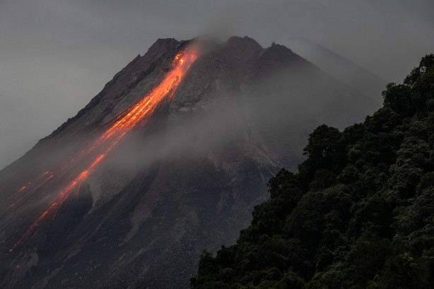 Foto - Merapi'den film gibi görüntüler