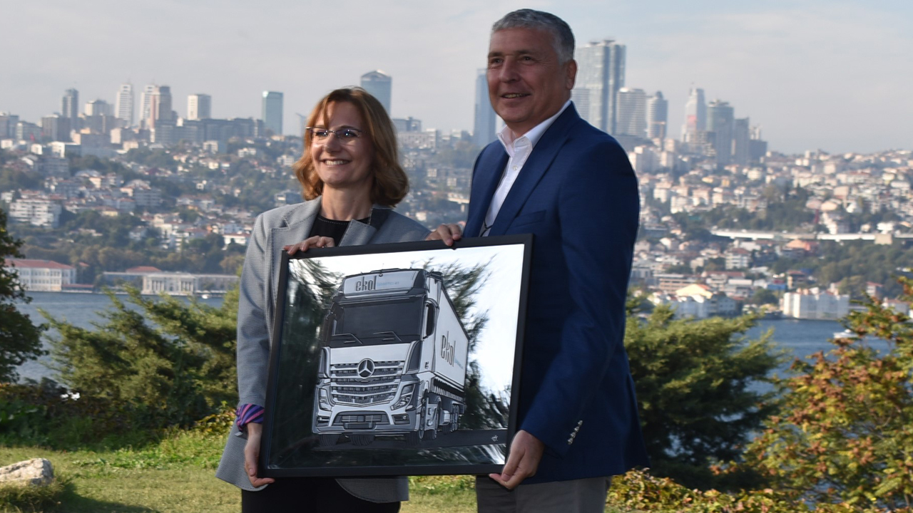 Foto - Mercedes-Benz Türk’ten Ekol Lojistik’e dev teslimat!
