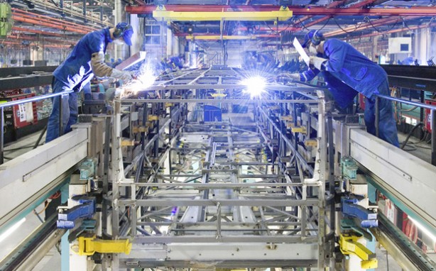 Foto - Türkiye’den dünyaya! Mercedes-Benz Türk’ten tarihi rekor! 