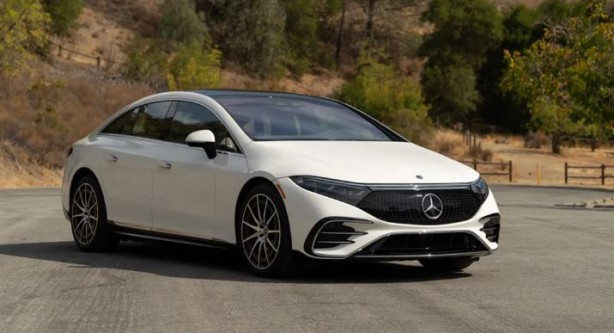 Foto - Mercedes binlerce elektrikli aracını geri çağırıyor