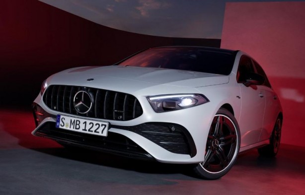 Foto - Mercedes büyük hatasının farkına vardı