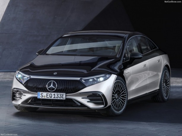 Foto - Mercedes geleceğin otomobili EQS'i tanıttı