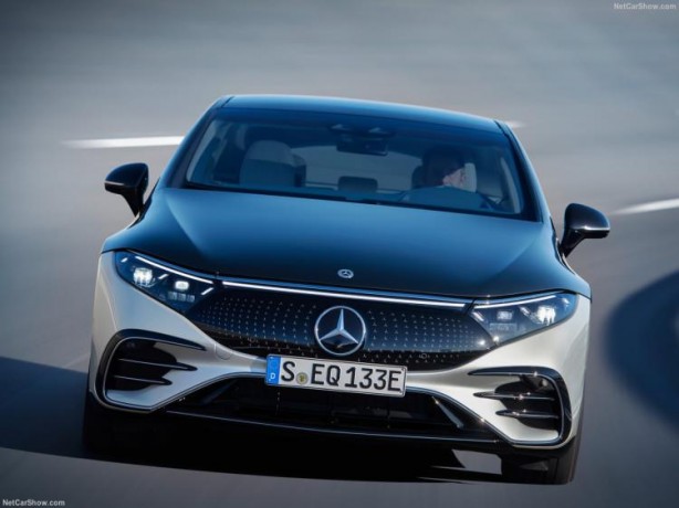 Foto - Mercedes geleceğin otomobili EQS'i tanıttı