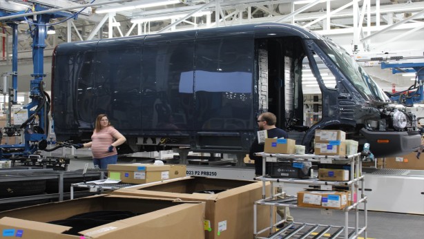 Foto - Mercedes, Tesla’nın rakibiyle el sıkıştı