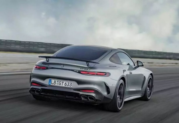 Foto - Mercedes, yeni otomobilini tanıttı