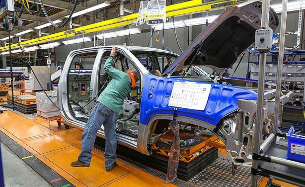 Foto - Mercedes’in Tesla’ya rakip olma planları ertelendi