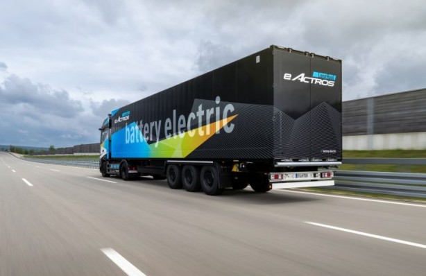 Foto - Mercedes’ten Tesla’ya ağır darbe indirecek hamle