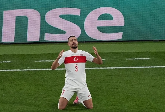 Foto - Merdan’ın yalanı elinde patladı! Merih Demiral’i hedef almıştı