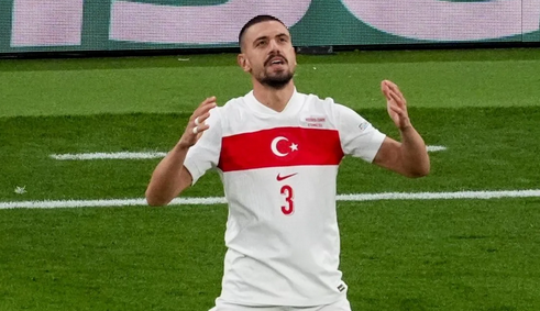 Foto - Merih Demiral için ayağa kalkan ikiyüzlü UEFA bakalım şimdi ne yapacak? Dünya bu kararı merak ediyor! Büyük rezillik yaşatmışlardı… 