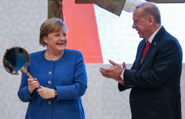 Foto - Merkel’den Türkiye’ye veda ziyareti! Başkan Erdoğan’la görüştü