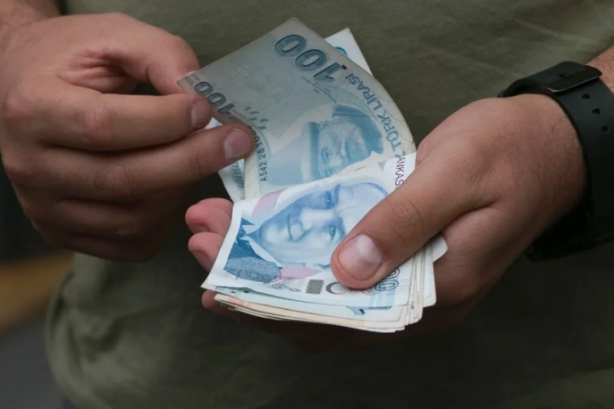 Foto - Merkez Bankası eski baş ekonomisti asgari ücrete zam yapılamazsa ortaya çıkacak tabloyu açıkladı