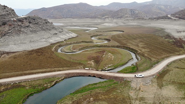 Foto - Merkeze ulaşım 13 kilometre kısalmıştı! O yol bakın neden sular altında kaldı