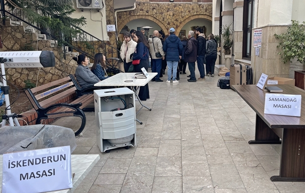 Foto - Mersin Rum Ortodoks Kilisesi kapılarını depremzedelere açtı