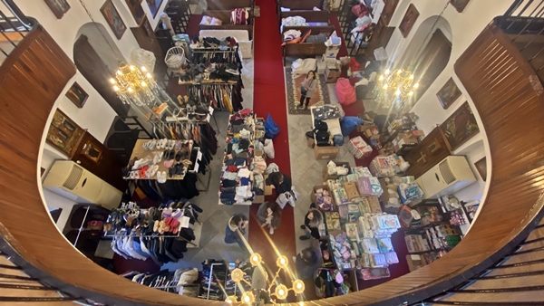 Foto - Mersin Rum Ortodoks Kilisesi kapılarını depremzedelere açtı