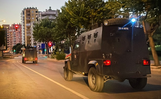 Foto - Mersin'de 15 PKK/KCK-YPG şüphelisinin yakalanmasına yönelik operasyon başlatıldı