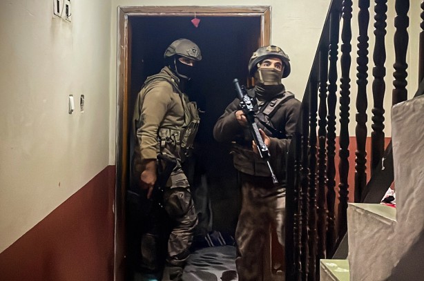 Foto - Mersin'de 15 PKK/KCK-YPG şüphelisinin yakalanmasına yönelik operasyon başlatıldı