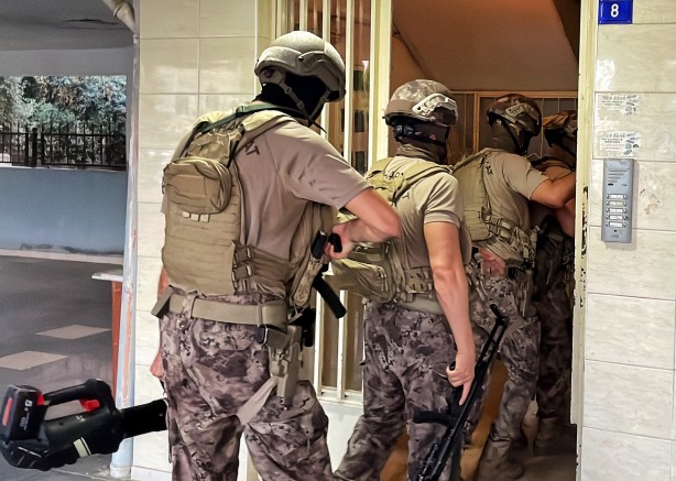Foto - Mersin'de 9 FETÖ şüphelisinin yakalanması için operasyon başlatıldı