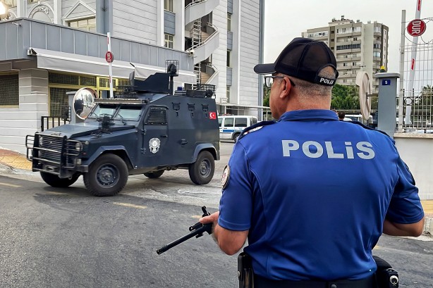 Foto - Mersin'de 9 FETÖ şüphelisinin yakalanması için operasyon başlatıldı