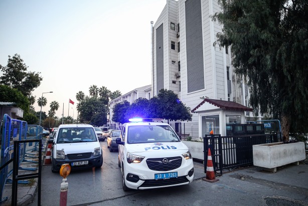 Mersin’de büyük operasyon! Şafak vakti bastı