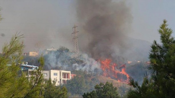 Foto - Mersin'de korkutan yangın! Bakan Pakdemirli'den yeni açıklama