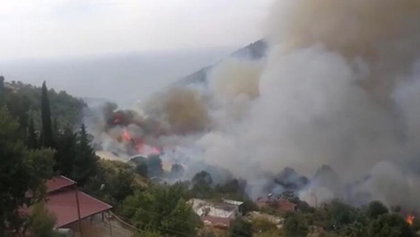 Foto - Mersin'de korkutan yangın! Bakan Pakdemirli'den yeni açıklama