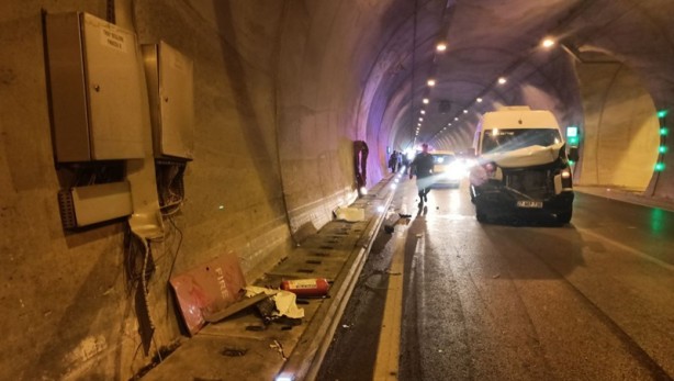 Foto - Mersin'de zincirleme trafik kazası! Ulaşım aksadı