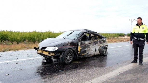 Foto - Mersin'de zincirleme trafik kazası! Yaralılar var