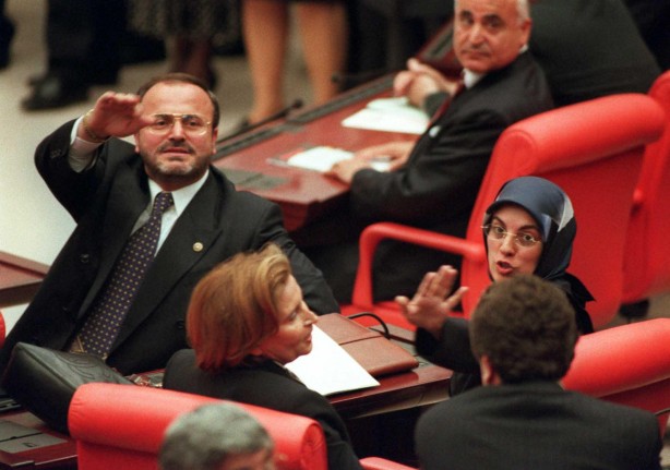 Foto - Merve Kavakçı İslam kimdir?