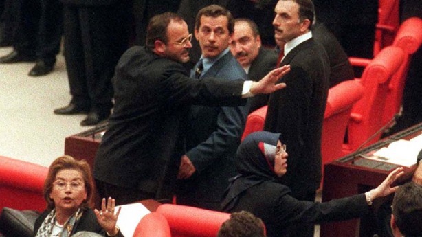 Foto - Merve Kavakçı İslam kimdir?