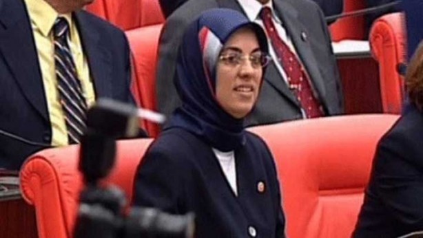 Foto - Merve Kavakçı İslam kimdir?