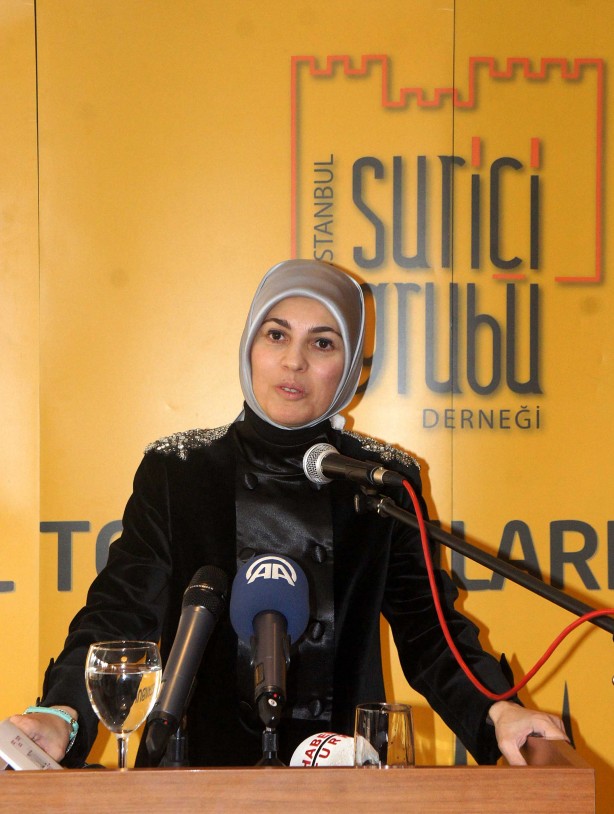 Foto - Merve Kavakçı İslam kimdir?