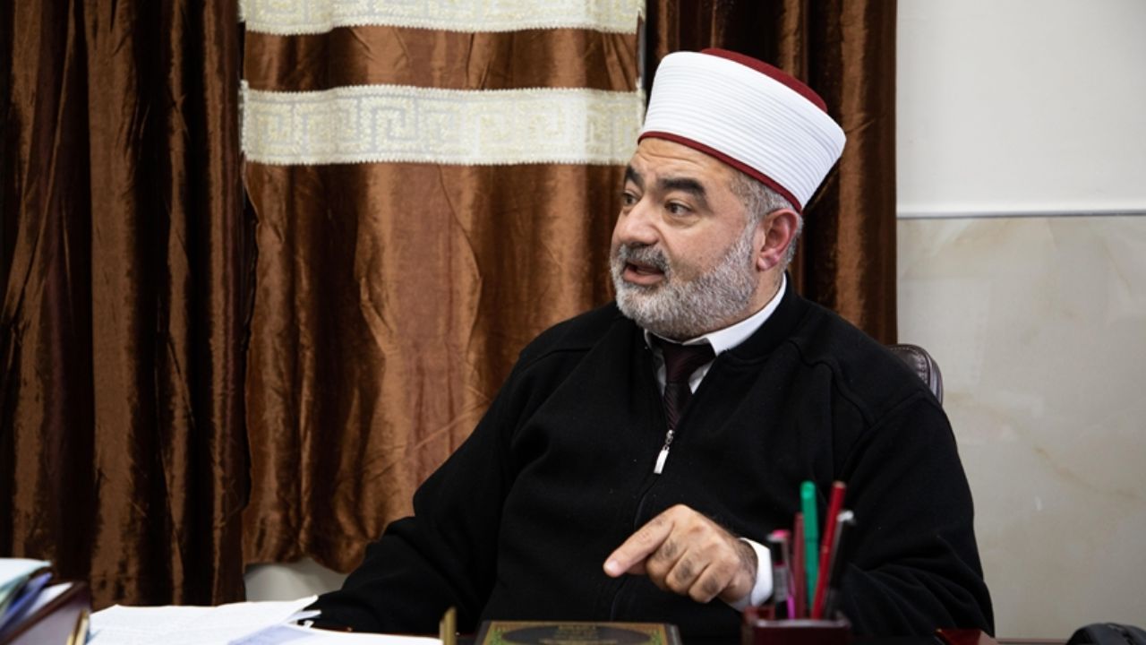 Foto - Mescid-i Aksa hatibi rehin alındı!