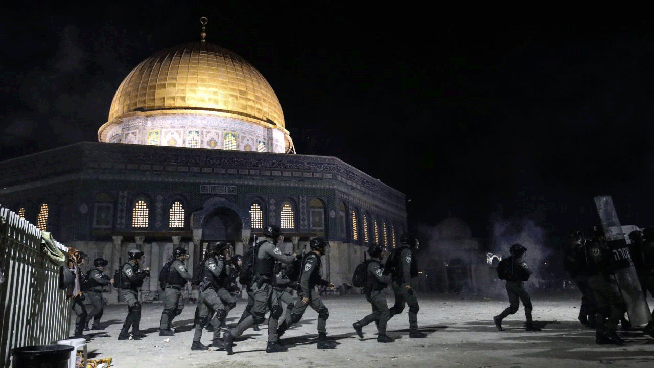 Foto - Mescid-i Aksa hatibi rehin alındı!