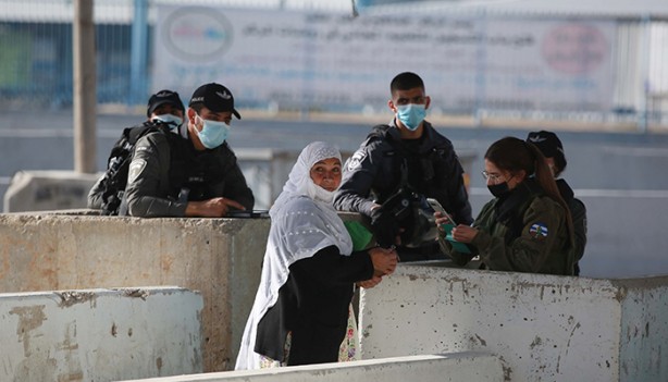 Foto - Mescid-i Aksa'da cuma coşkusu... Bazı Filistinliler engellendi 