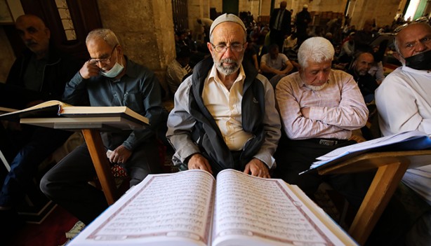 Foto - Mescid-i Aksa'da cuma coşkusu... Bazı Filistinliler engellendi 