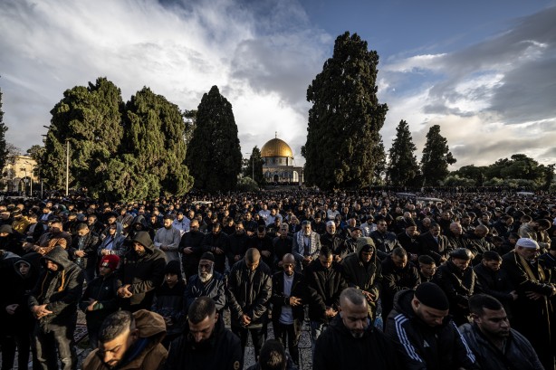 Mescid-i Aksa’da gövde gösterisi! 30 bin kişi katıldı