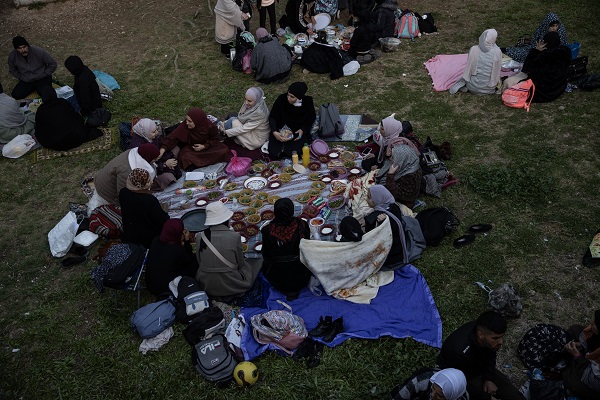 Foto - Mescid-i Aksa'da iftar