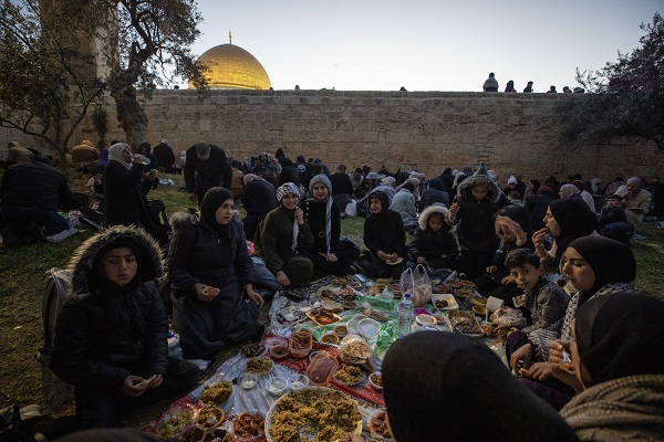Foto - Mescid-i Aksa'da iftar