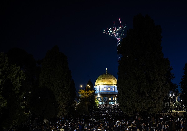 Foto - Mescid-i Aksa'da sabah namazı