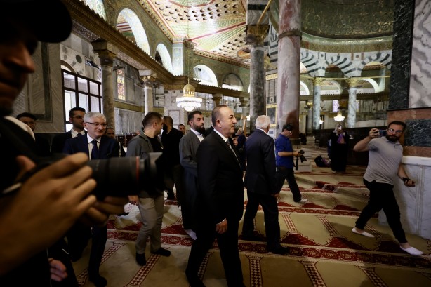 Foto - Mescid-i Aksa'yı ziyaret eden Bakan Çavuşoğlu'na yoğun ilgi