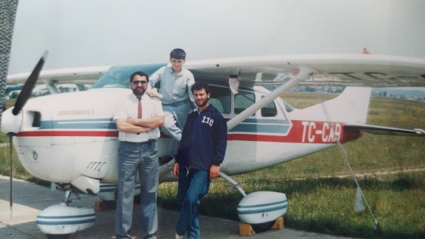 Foto - Meşhur fotoğraf karesindeki isim Selçuk Bayraktar'la ilgili 'yok artık' dedirten bir gerçeği açıkladı