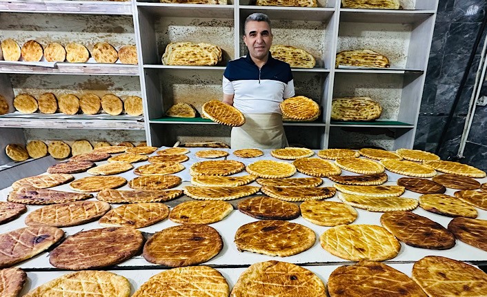 Meşhur lezzetli çörek sofraların vazgeçilmezi
