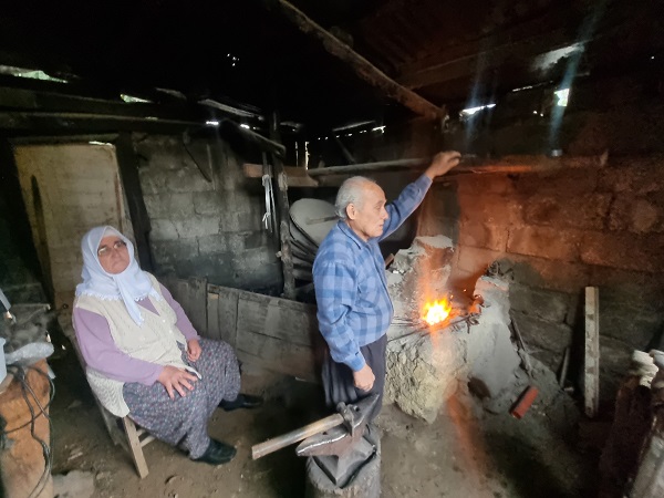Foto - Mesleğinin son temsilcilerinden! Ürünleri ABD'ye götürülüyor