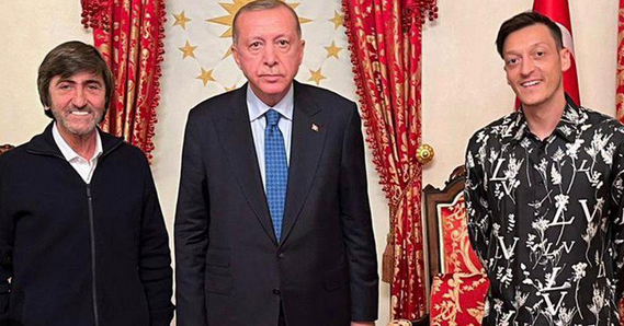  Mesut Özil futbola dönüyor! O takıma rakip olacak! Tarihi adımı atıyor… Bu kez Türkiye değil! Mesut Özil o takımın maçına…