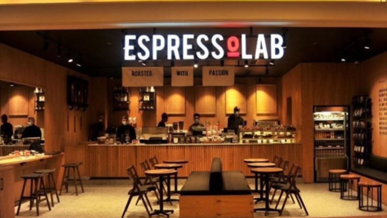 Foto - Mesut Özil gündemi salladı! Boykot çağrıları yapılan markaya gitti