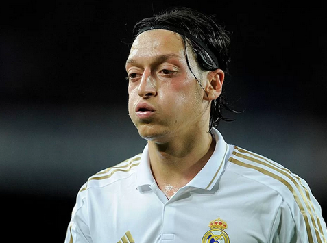 Foto - Mesut Özil o yarışmaya mı gidiyor? Dünyaca ünlü futbolcu dedi, büyük merak konusu oldu: İddia edilen O mu?